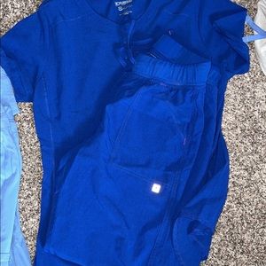 Scrub set